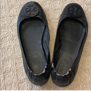 Tory Minnie travel flat